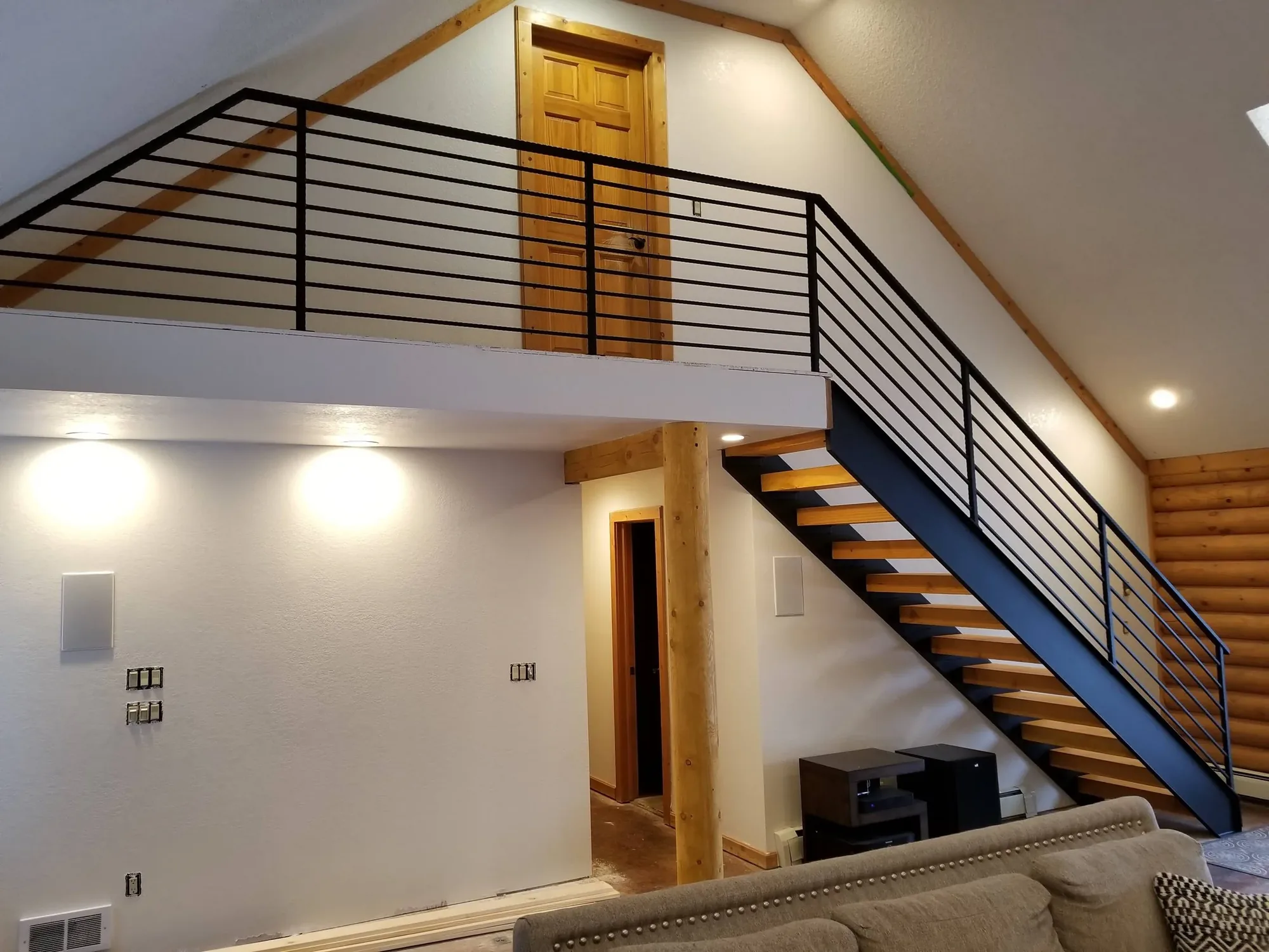 Custom Modern Horizontal Railing — Staircase