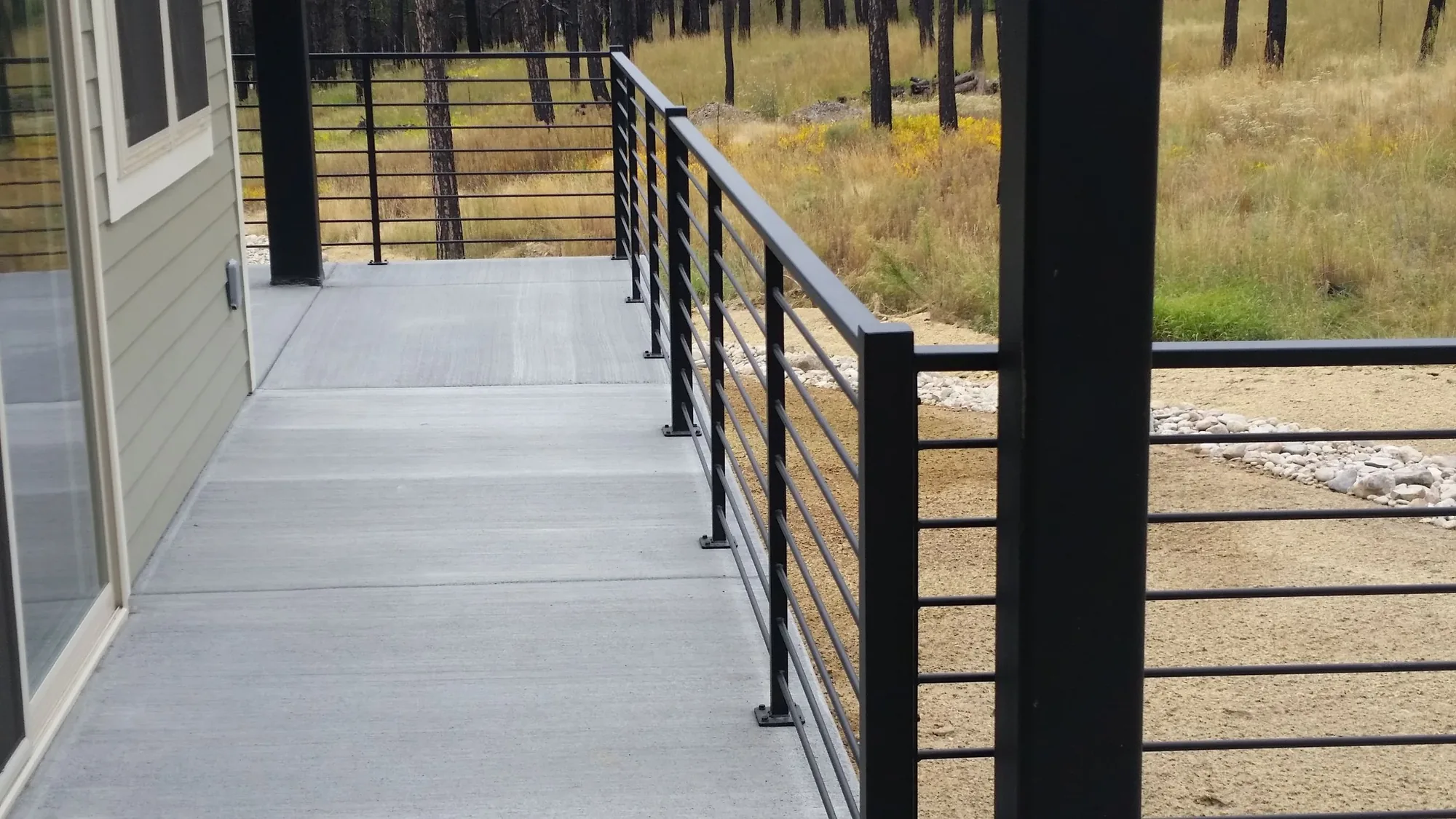Custom Walkway Horizontal — Railing